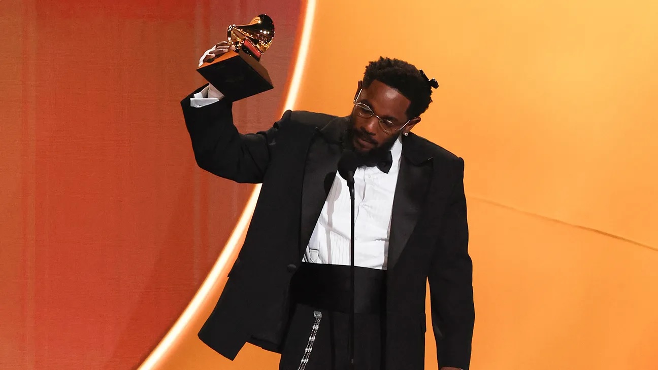 Kendrick Lamar leads early winners as 2026 Grammy Awards begin